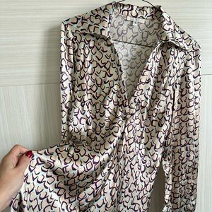 Very cute vintage satin collar midi dress with blue and purple pattern size S